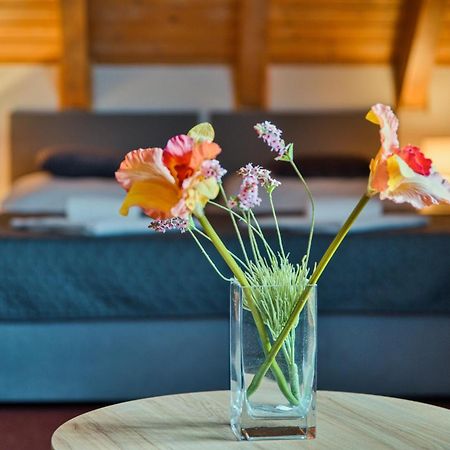Hotel U Lipy Krusovice Экстерьер фото
