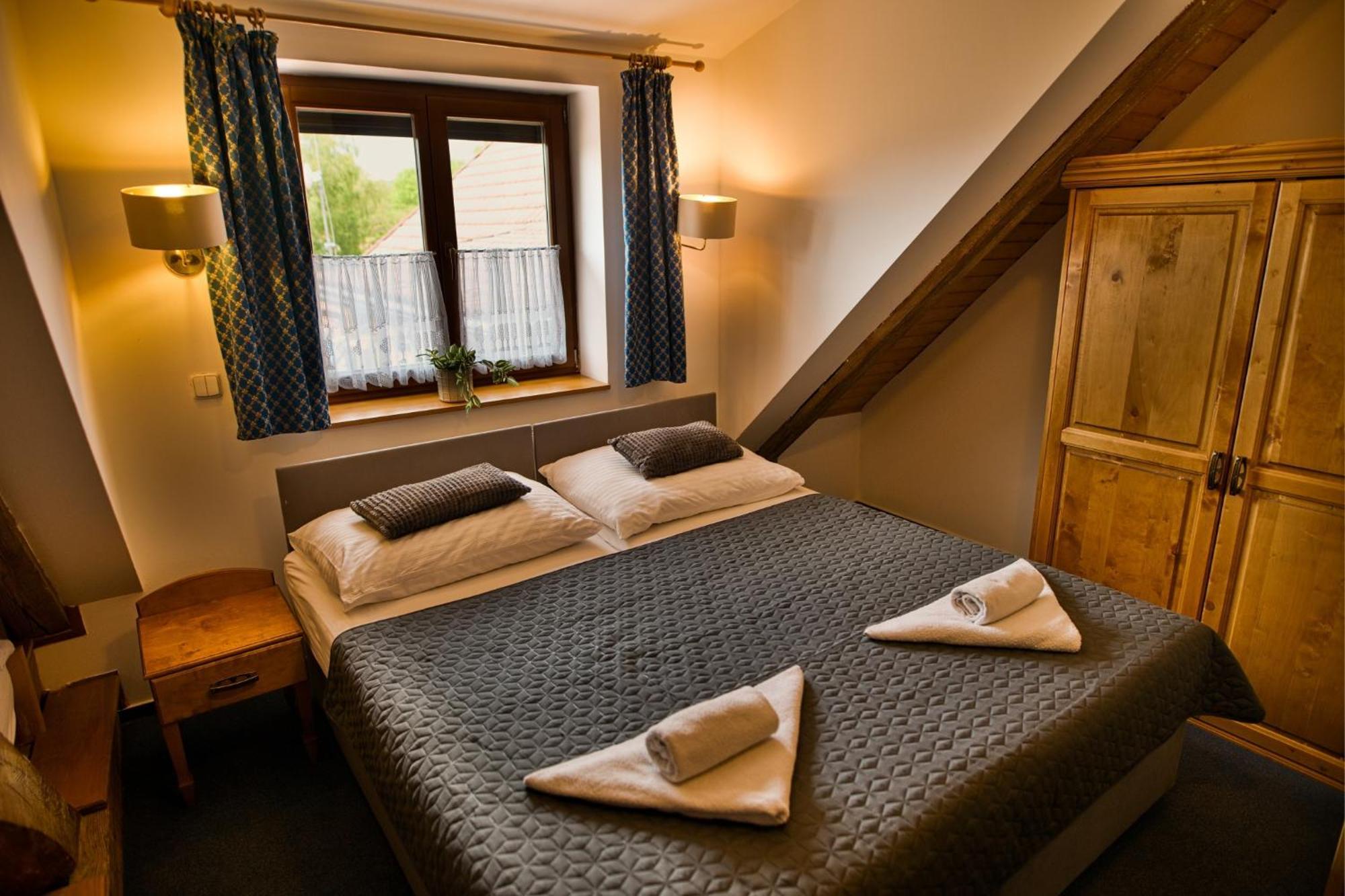 Hotel U Lipy Krusovice Экстерьер фото
