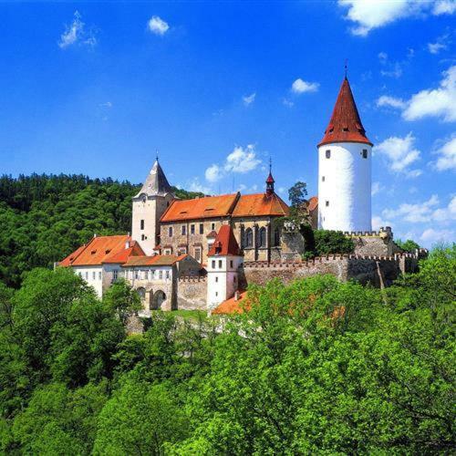 Hotel U Lipy Krusovice Экстерьер фото
